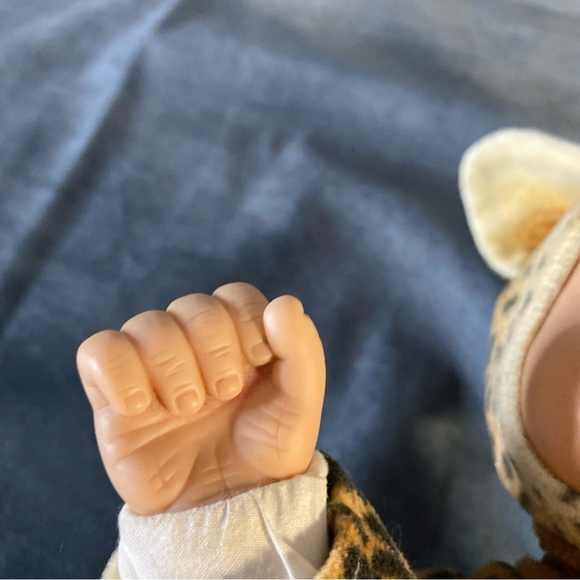 Vintage Anne Geddes Leopard Sleeping Baby Doll Plush Collectable Cat Kitty Toy - Picture 7 of 9